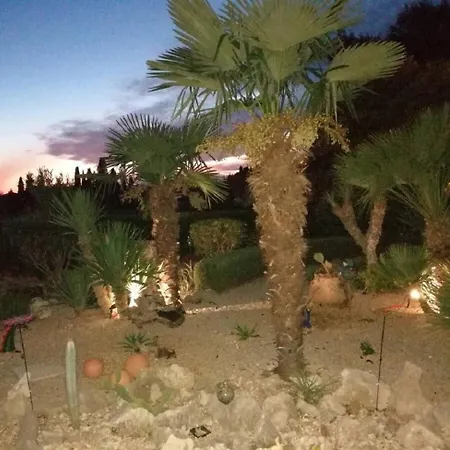 Silverija - Garden And Parking Trsteno