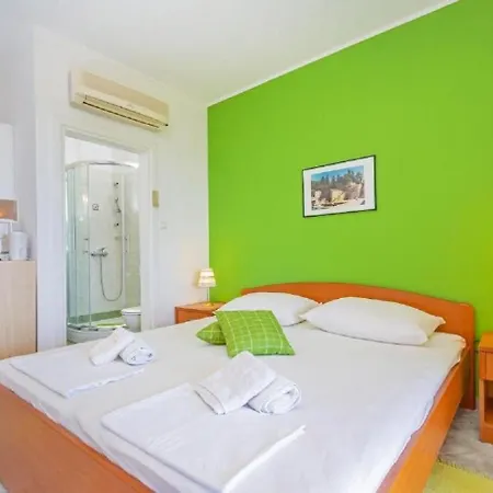 Silverija - Garden And Parking Appartement Trsteno